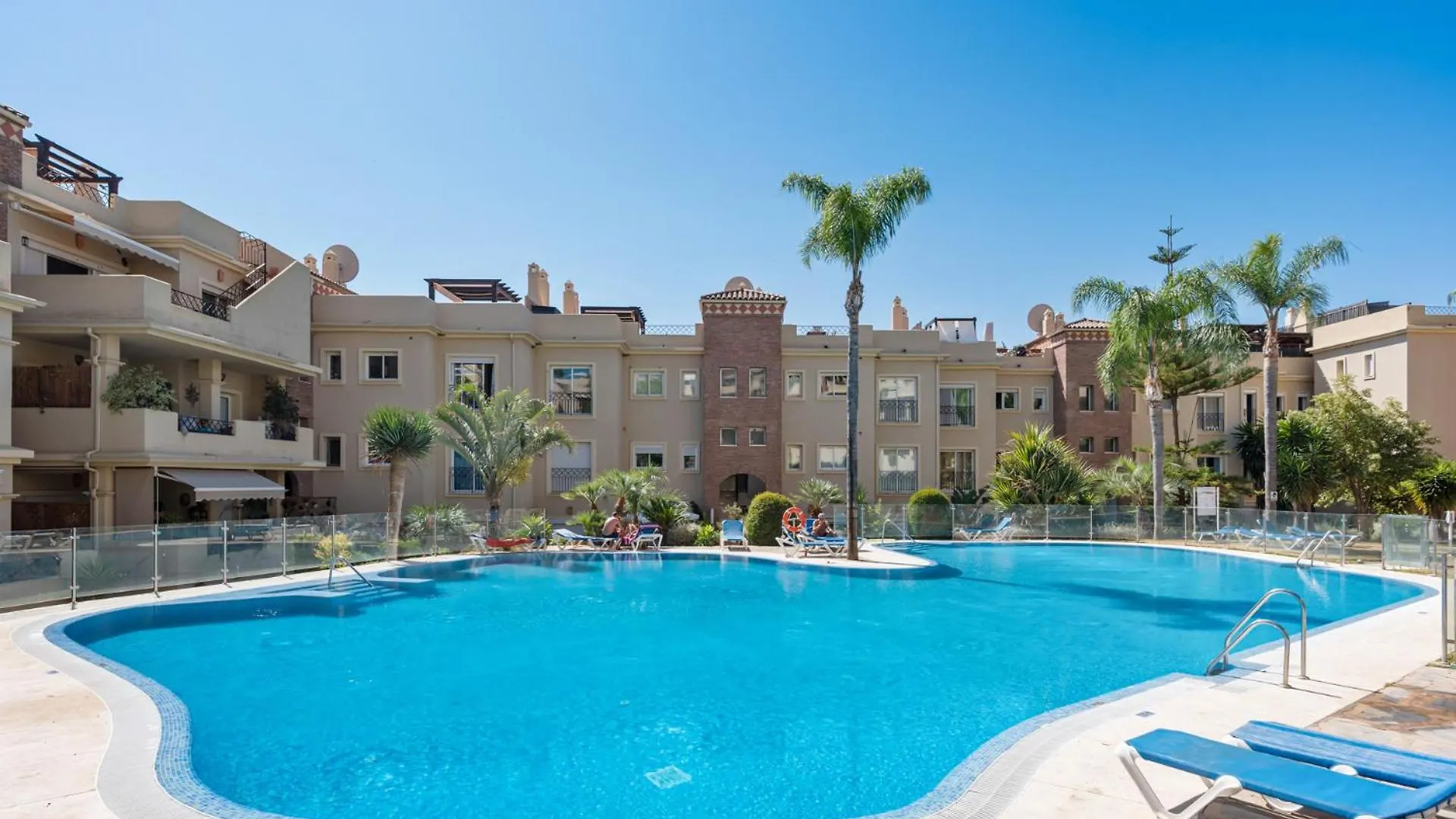 Vivi Homes - Toscana Luxury, Views, Pool & Terrace Estepona 0*,