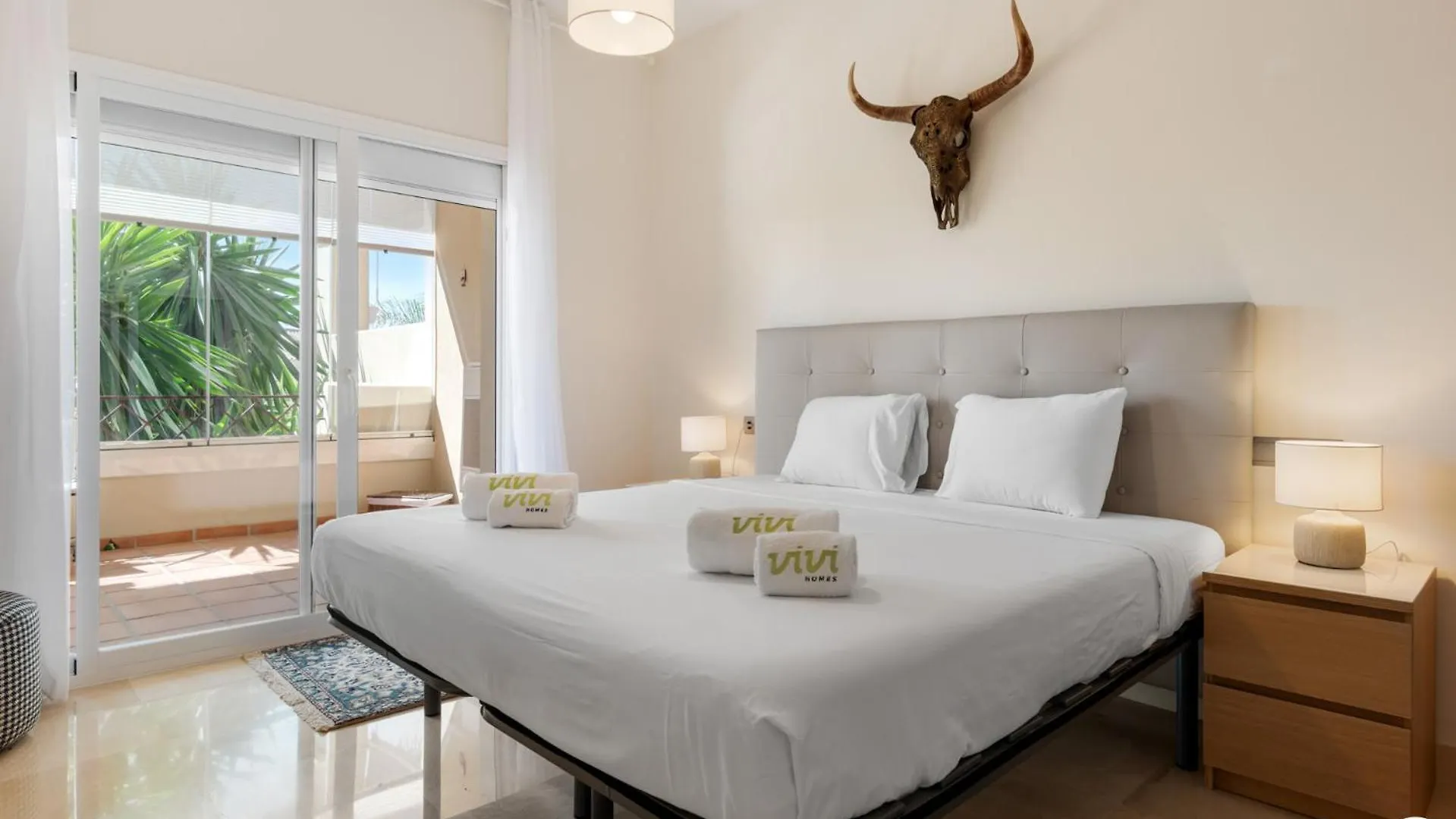Vivi Homes - Toscana Luxury, Views, Pool & Terrace Estepona
