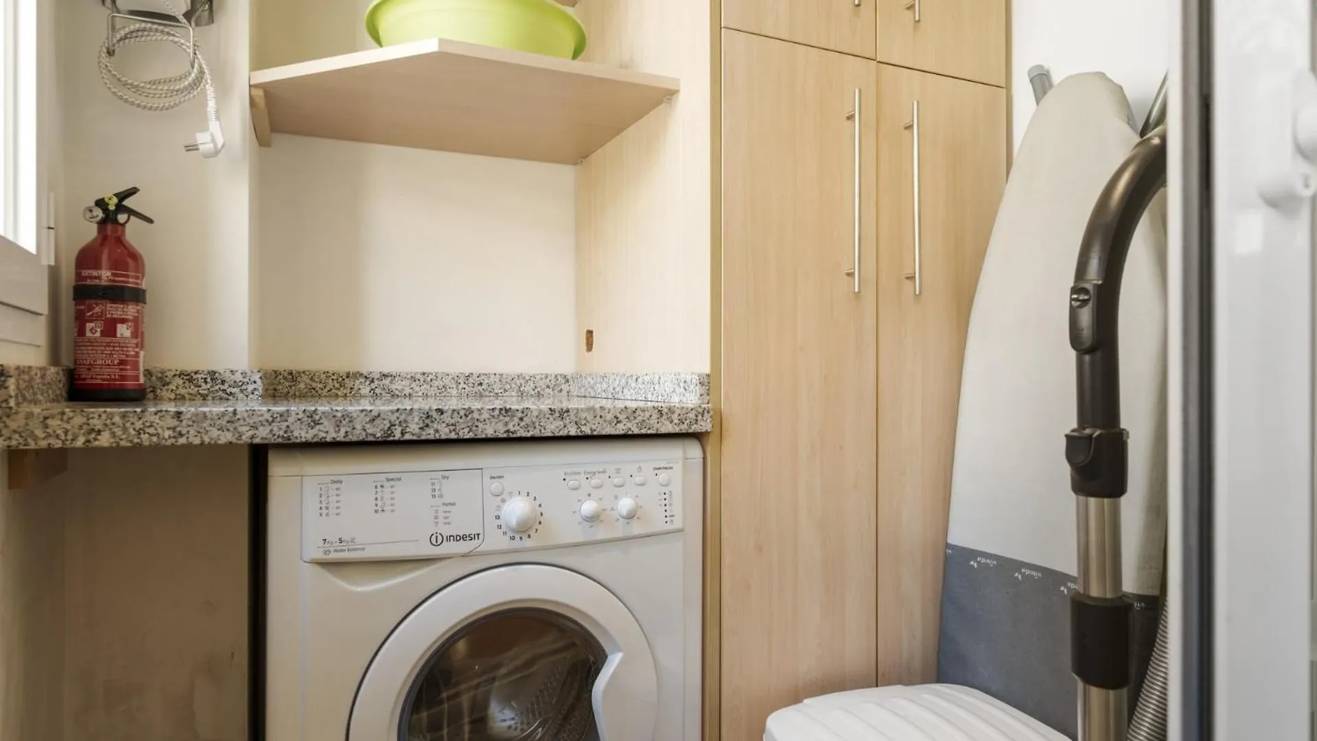 Vivi Homes - Toscana Luxury, Views, Pool & Terrace Estepona Apartment